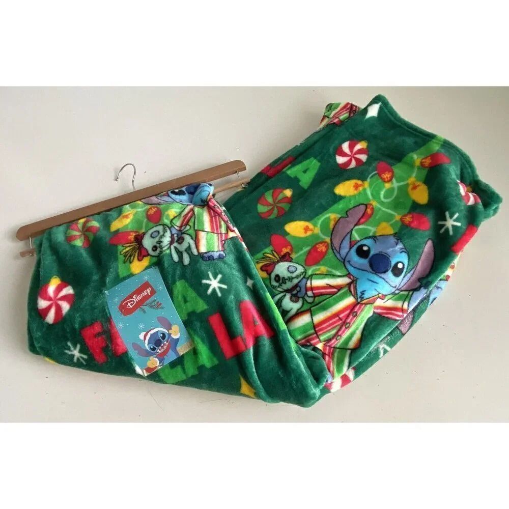 Disneys Stitch And Scrump PJ  Tradition 50 X 70” Christmas Lights Throw Blanket